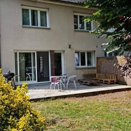Maison Centre De Bellegarde Avec Jardin Et Terrasse Equipee D'Un Salon De Jardin Et D'Un Barbecue Cuisine Equipee 3 Chambres Avec 2 Lits Double 140X190 Et 2 Lits Simple Chauffage Poele A Granules Parking Gratuit Devant La Maison Bellegarde-du-Loiret Eksteriør billede